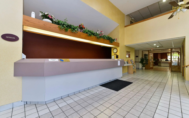 photo 2 of Americas Best Value Inn & Suites Morrow Atlanta