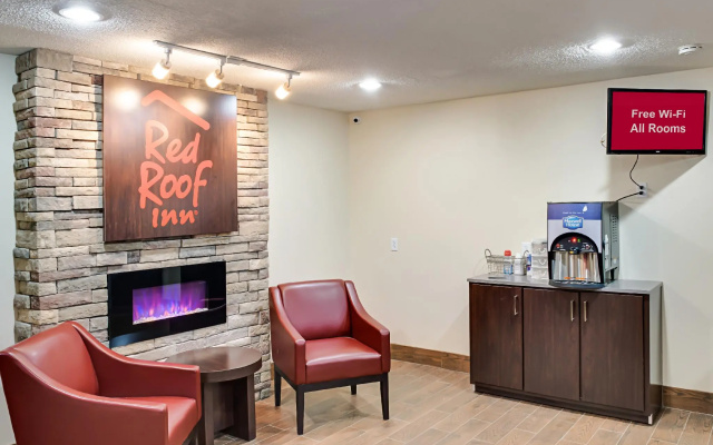photo 2 of Red Roof Inn Indianapolis East