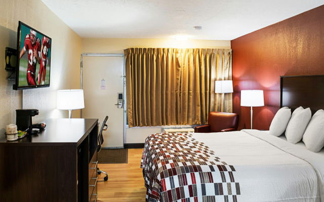 photo 3 of Red Roof Inn Indianapolis East