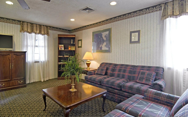 photo 2 of Americas Best Value Inn-Jonesboro