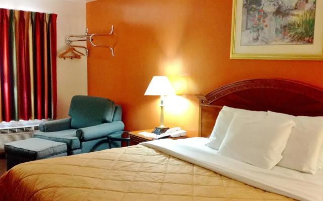 photo 3 of Americas Best Value Inn Lancaster