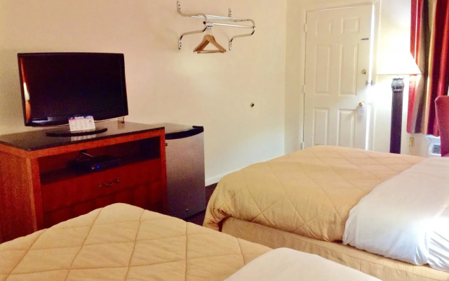 photo 5 of Americas Best Value Inn Lancaster