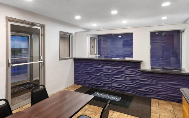 photo 2 of Travelodge by Wyndham New Braunfels
