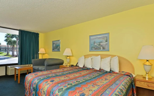 photo 4 of Americas Best Value Inn Satellite Beach Melbourne