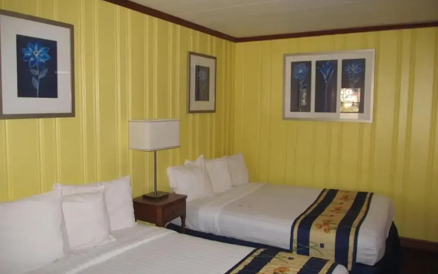 photo 4 of Hancock Motel