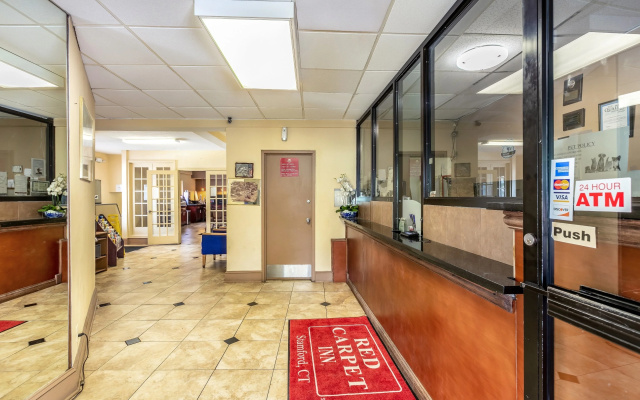 photo 2 of Red Carpet Inn