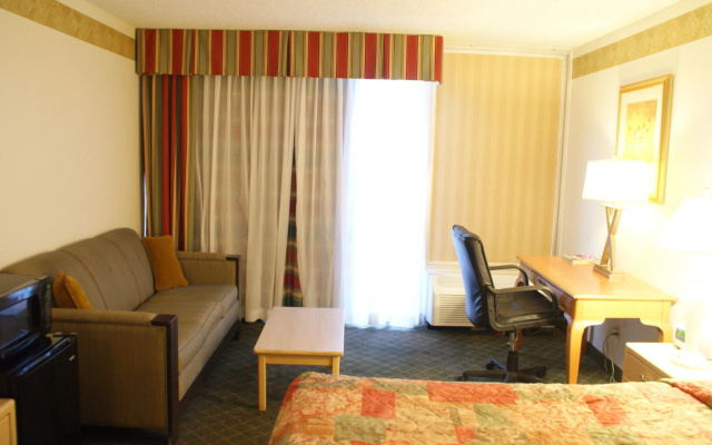 photo 3 of Brentwood Inn & Garden
