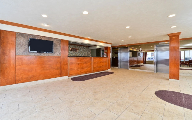 photo 2 of Travelodge by Wyndham Cleveland Airport