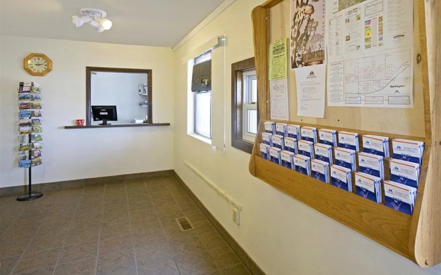 photo 2 of Americas Best Value Inn Burlington