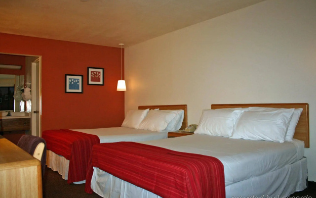 photo 4 of SureStay Hotel by Best Western Fairfield Napa Valley