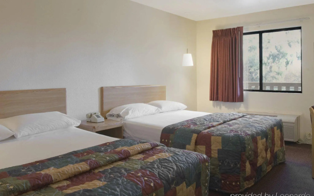 photo 5 of SureStay Hotel by Best Western Fairfield Napa Valley