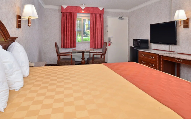photo 3 of Americas Best Value Inn