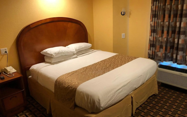photo 4 of Americas Best Value Inn Addison Dallas