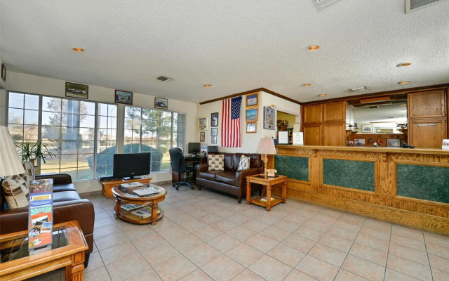 photo 2 of Americas Best Value Inn & Suites Lancaster