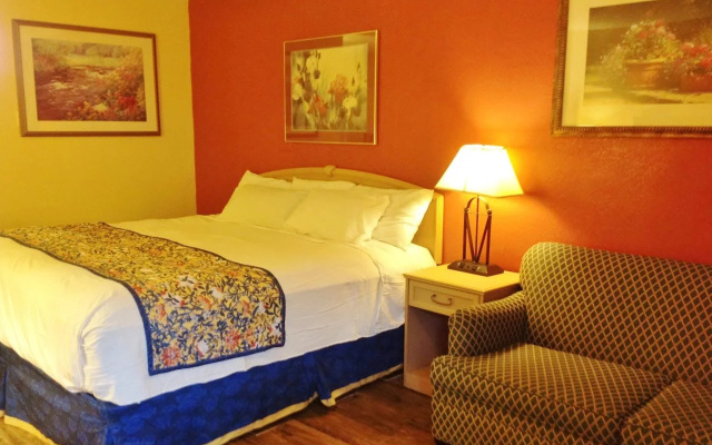 photo 4 of Budget Host Inn Arlington
