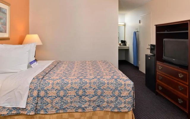 photo 5 of Americas Best Value Inn Baton Rouge