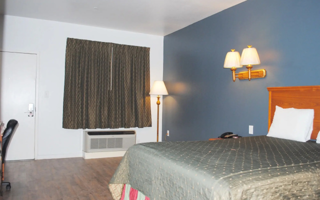 photo 3 of Bestway Inn