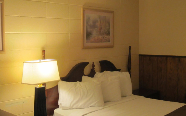 photo 4 of Americas Best Value Inn Branson