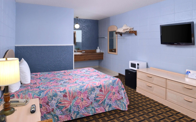 photo 3 of Americas Best Value Inn & Suites Branson - Near the Strip