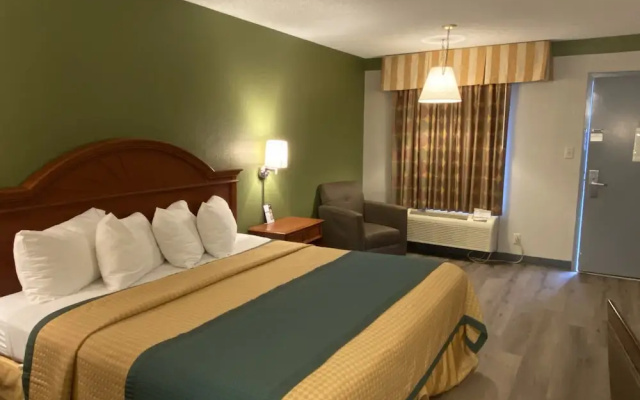 photo 2 of Americas Best Value Inn Concord Nc