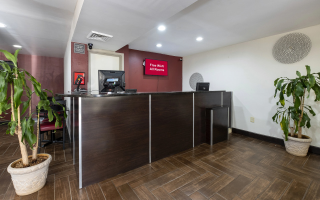 photo 2 of Red Roof Inn Raleigh - North-Crabtree Mall/Lenovo Center