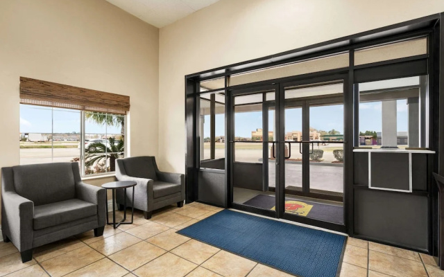 photo 3 of Americas Best Value Inn - Gulfport