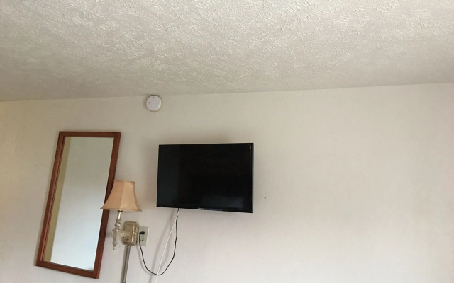 photo 5 of Americas Best Value Inn Marion, IL