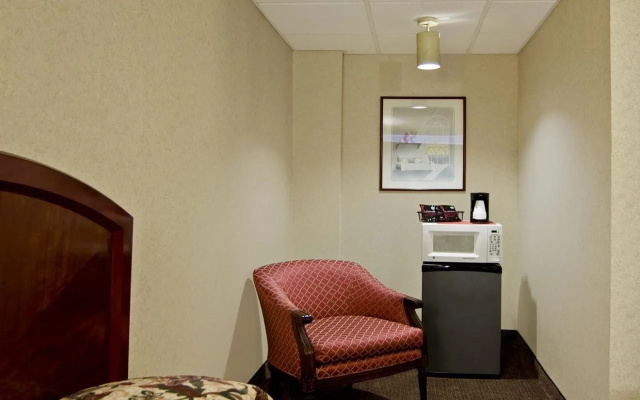 photo 3 of Americas Best Value Inn Neptune