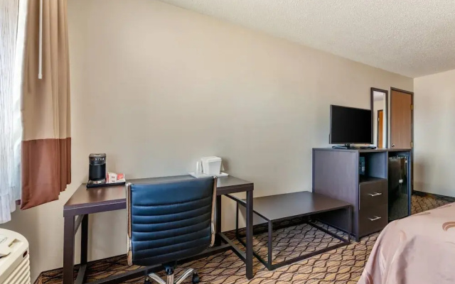 photo 4 of Americas Best Value Inn New London
