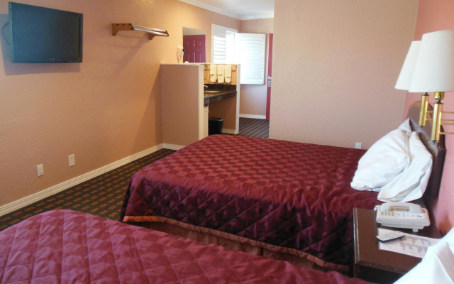 photo 4 of Sealamp Inn