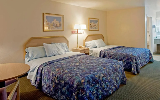 photo 3 of Americas Best Value Inn Phoenix I-10 West