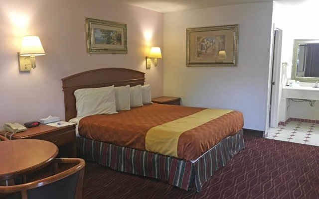 photo 2 of Americas Best Value Inn Pico Rivera Los Angeles E