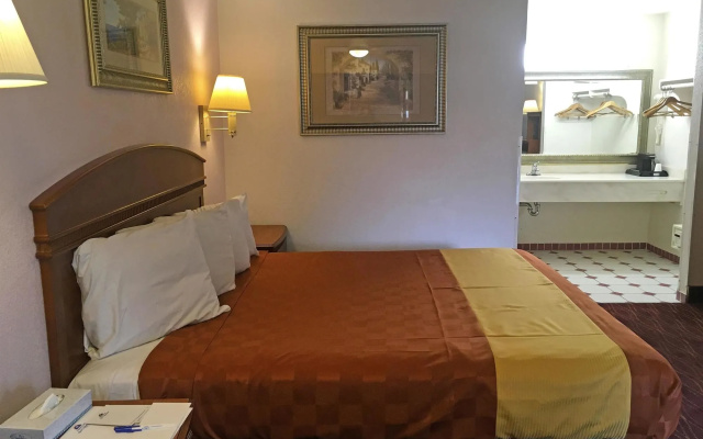 photo 3 of Americas Best Value Inn Pico Rivera Los Angeles E