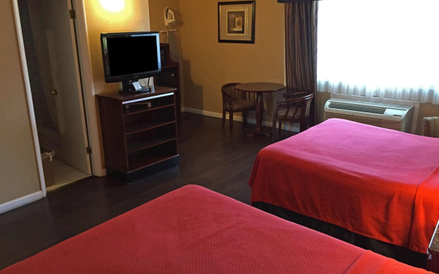 photo 3 of Inn@Bayshore