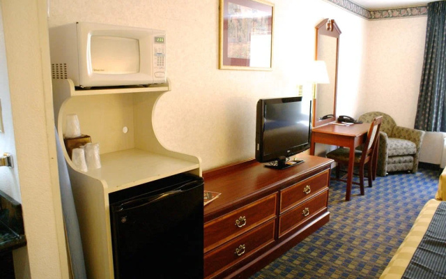 photo 3 of Silicon Way Inn