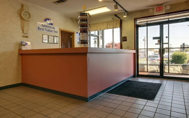 photo 2 of Americas Best Value Inn St Louis/airport