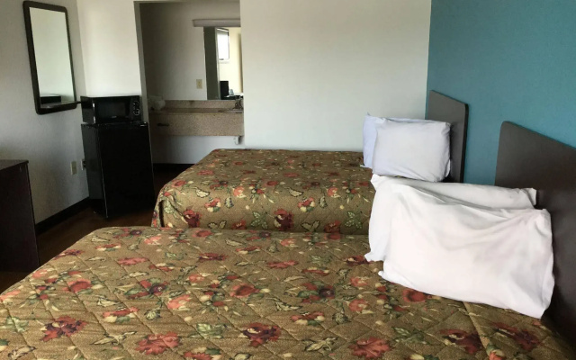 photo 3 of Americas Best Value Inn St Louis/airport