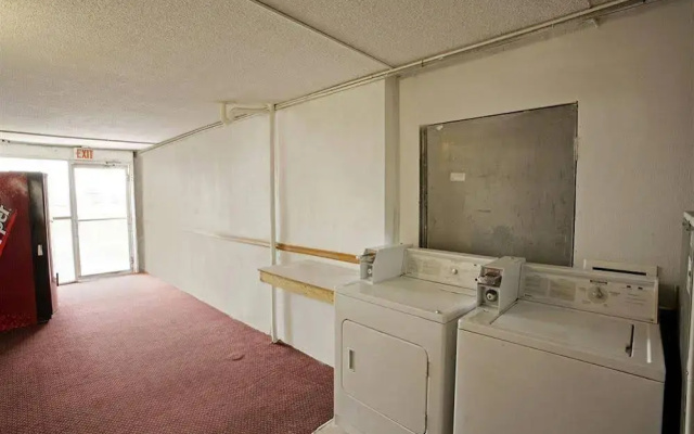 photo 3 of Americas Best Value Inn