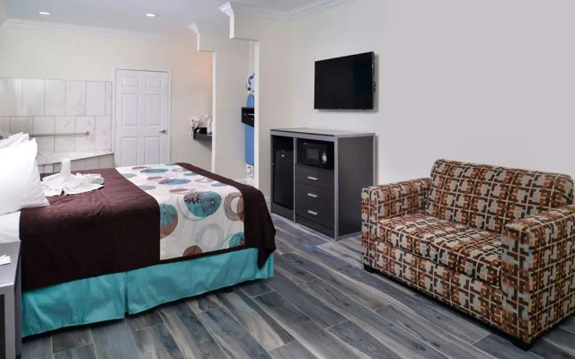 photo 3 of Americas Best Value Inn & Suites Houston at Hwy 6 & Westpark