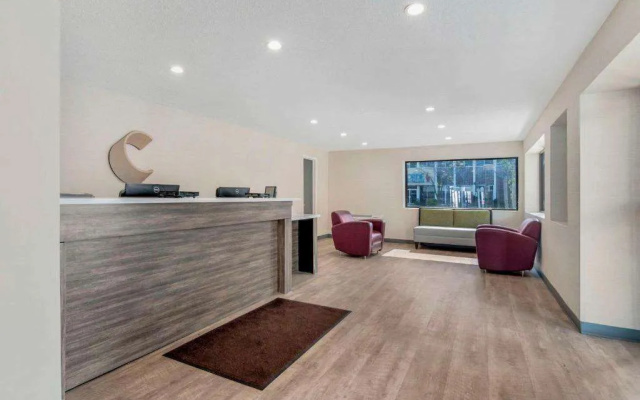 photo 2 of Americas Best Value Inn & Suites - Kansas City/Downtown