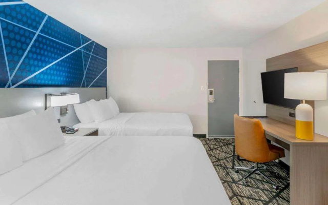 photo 3 of Americas Best Value Inn & Suites - Kansas City/Downtown