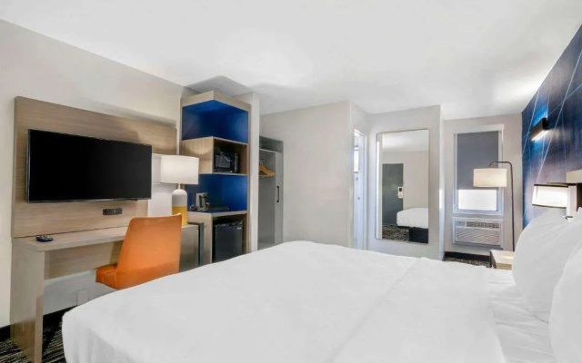 photo 4 of Americas Best Value Inn & Suites - Kansas City/Downtown