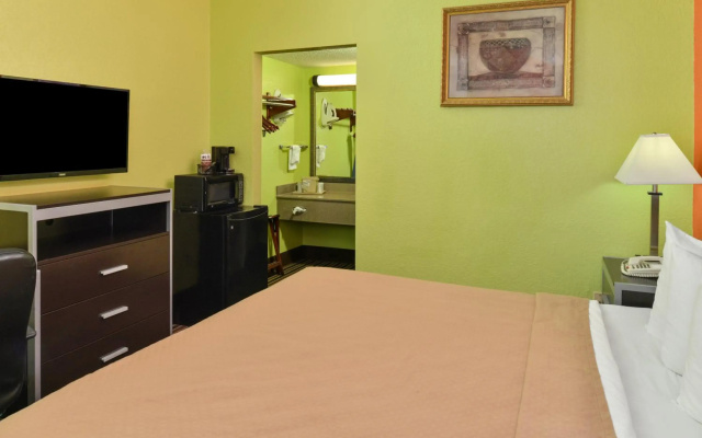 photo 3 of Motel 6 Lafayette, LA