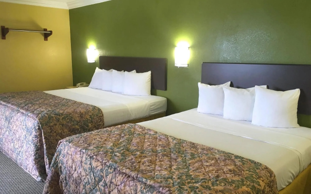 photo 5 of LAX Stadium Inn - El Segundo/Inglewood