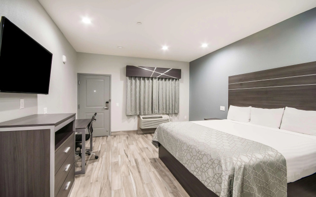 photo 3 of Americas Best Value Inn & Suites NE Houston Downtown I-610