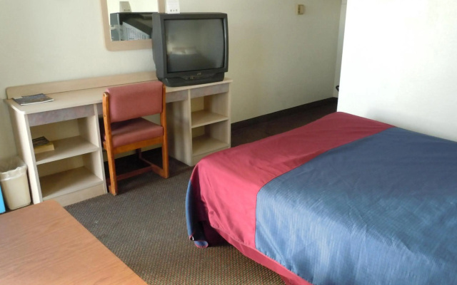 photo 5 of Americas Best Value Inn & Suites-Walker/Grand Rapids North