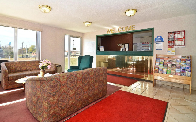 photo 2 of Americas Best Value Inn Warrenton