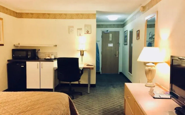 photo 4 of Americas Best Value Inn/brentwood Inn & Garden