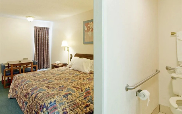 photo 2 of Americas Best Value Inn Buford Mall of Georgia