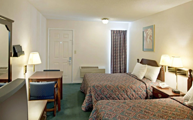 photo 2 of Travel Inn - Buford/Mall of Georgia